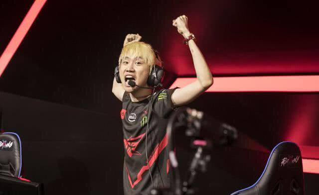 通过稳定的 通过稳定的