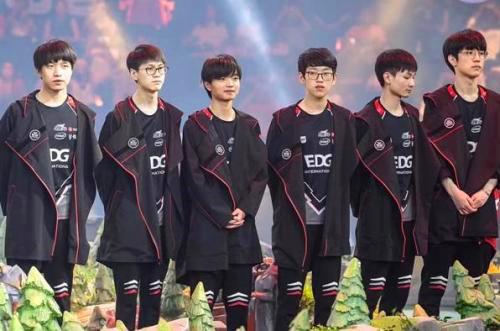 素质上均可 素质上均可